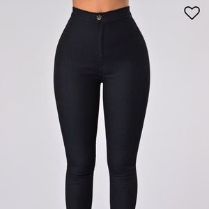 BRAND NEW*** FASHION NOVA SUPER HIGH WAISTED JEANS
